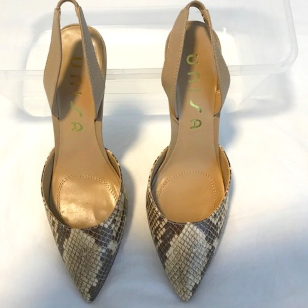 SNAKE PRINT SLINGBACK SIZE 6.5